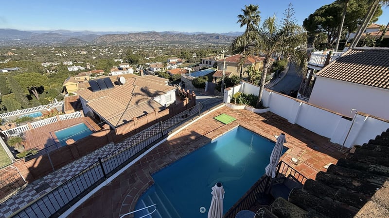 Villa in Alhaurin de la Torre - view 1