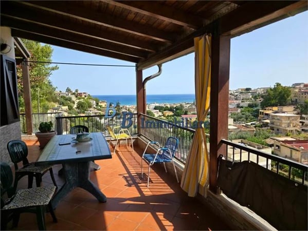Villa in Alcamo Marina - view 1