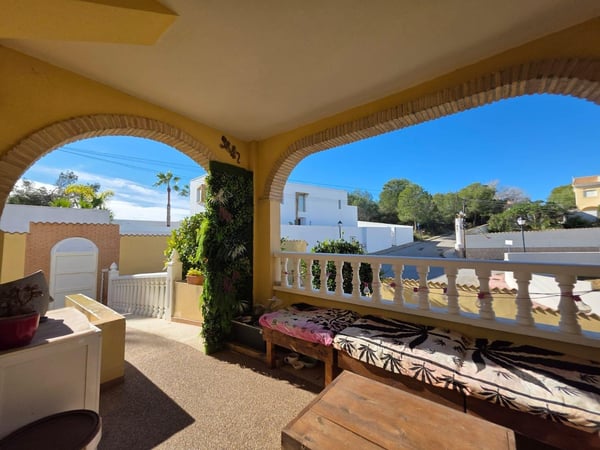 Villa in Urbanizacion los Balcones - view 1