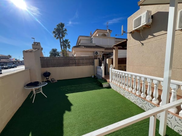 House in Dehesa de Campoamor - view 1