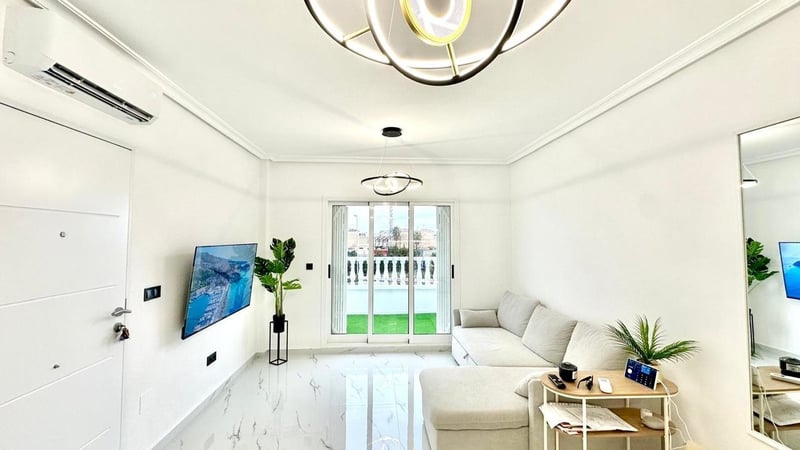 House in Dehesa de Campoamor - view 1