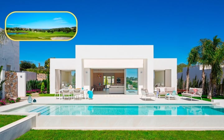 Villa in Los Dolses - view 1