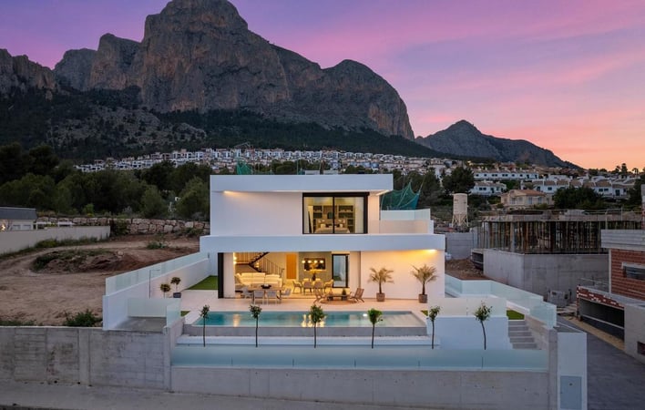 Villa in Polop - view 1