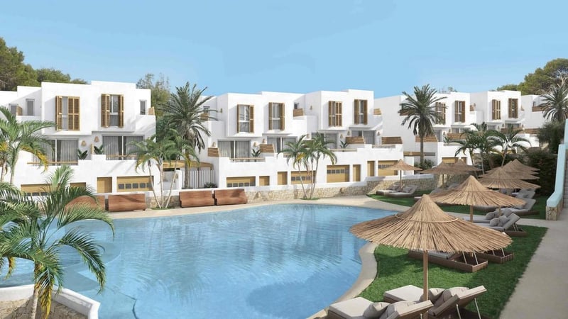 House in Rafol de Almunia - view 1