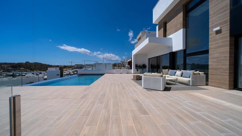 Villa in Finestrat - view 1