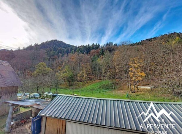 Apartment in Vailly - view 1