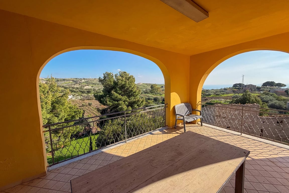 House in Porto Empedocle - Image 2