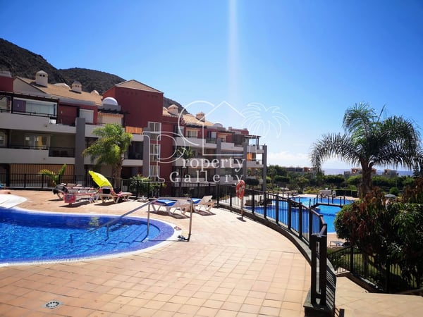 Apartment in Playa de Los Cristianos - view 1