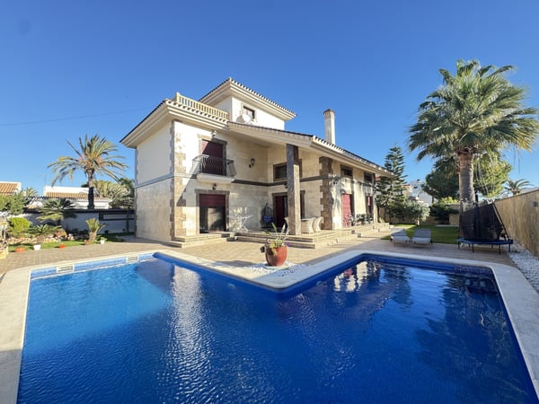 House in Cabo Roig - view 1