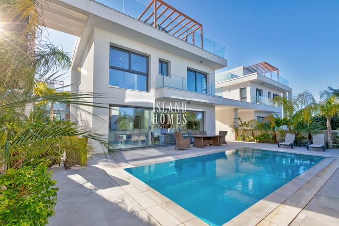 House in Pernera - view 1