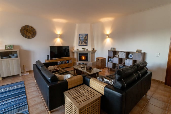 Apartment in Meia Praia - view 1