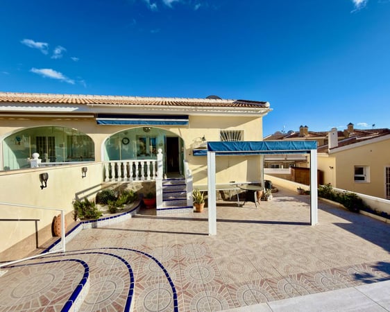 Villa in Ciudad Quesada - view 1