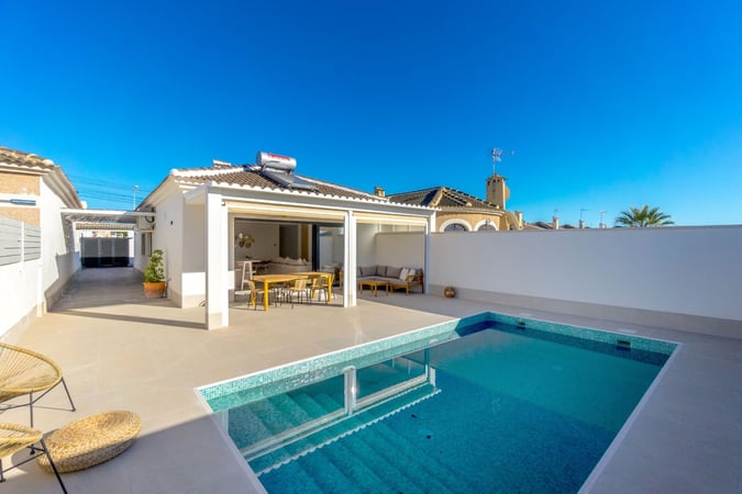 Villa in El Chaparral - view 1