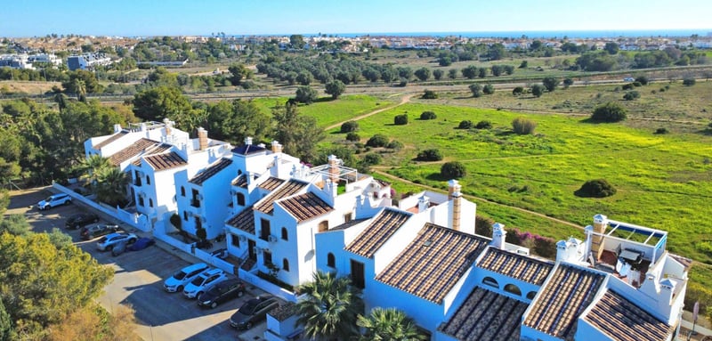 House in Villamartin - view 1