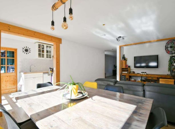 Apartment in Thones - view 1