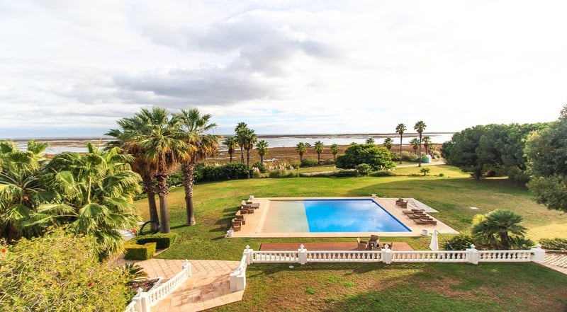 Villa in Tavira - view 1