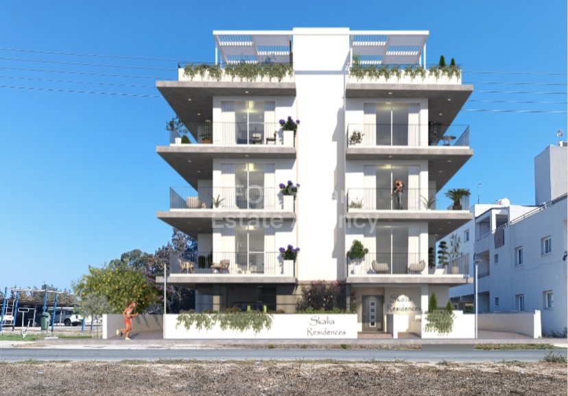 Apartment in Deryneia - Image 2