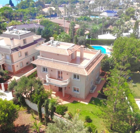 Villa in Cabo Roig - view 1
