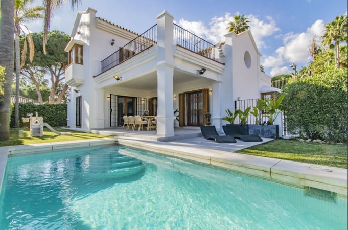 Villa in Marbella - view 1
