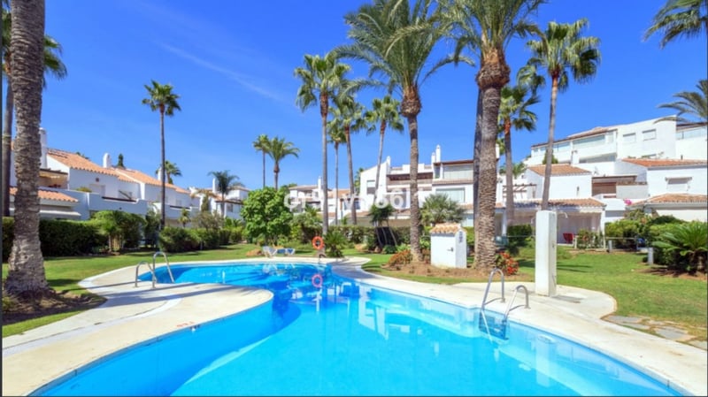 House in Marbella - view 1