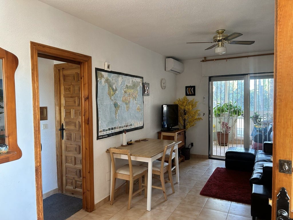 Apartment in Los Alcazares - Image 2