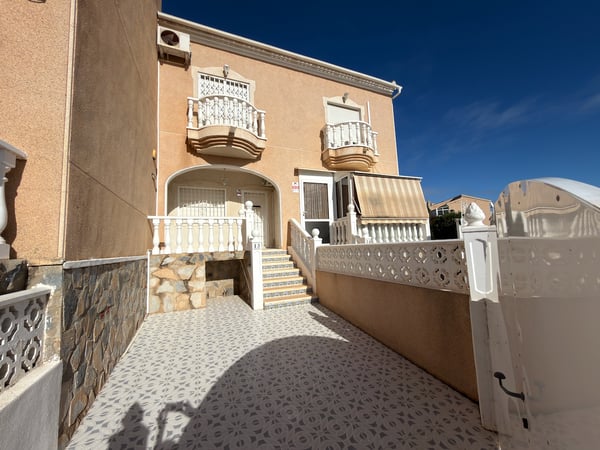 Villa in Ciudad Quesada - view 1