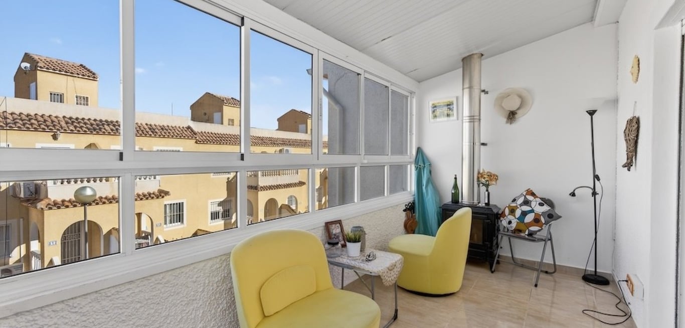 Apartment in El Altet - Image 3