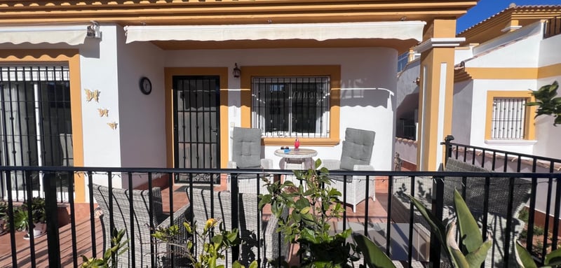 House in Jacarilla - view 1