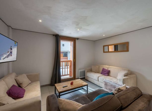 Apartment in Les Bruyeres - view 1