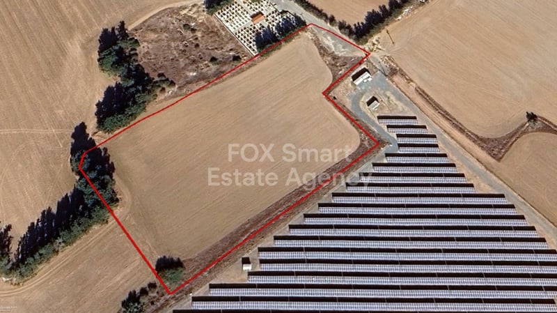 Land in Meneou - view 1