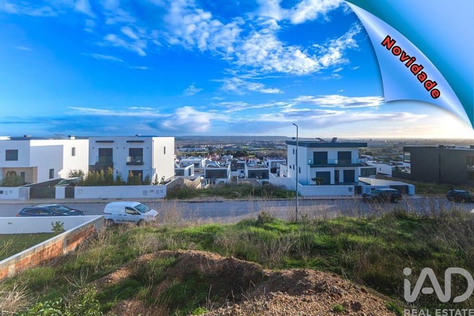 Land in Alenquer - view 1