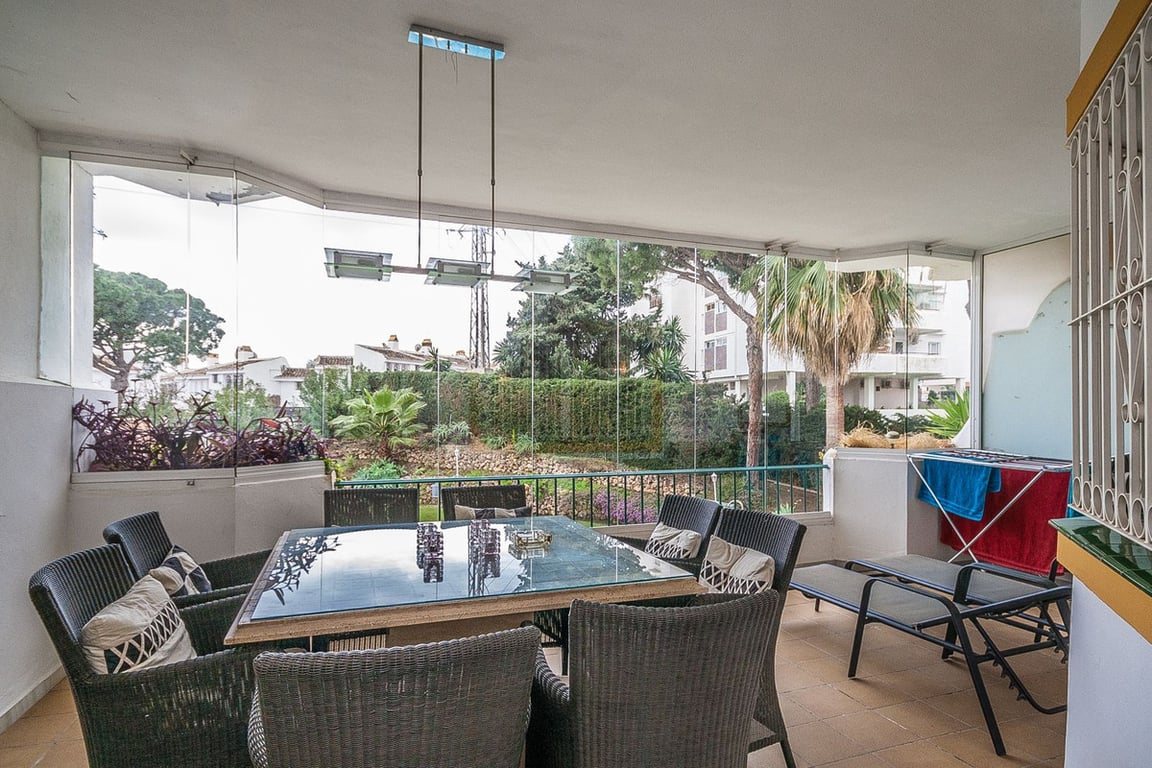 Apartment in Sitio de Calahonda - Image 2