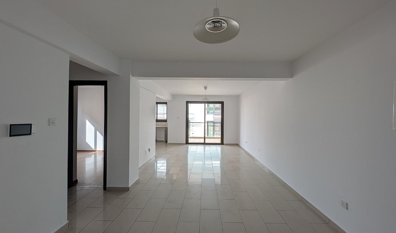 House in Ayios Athanasios (quarter) - Image 2