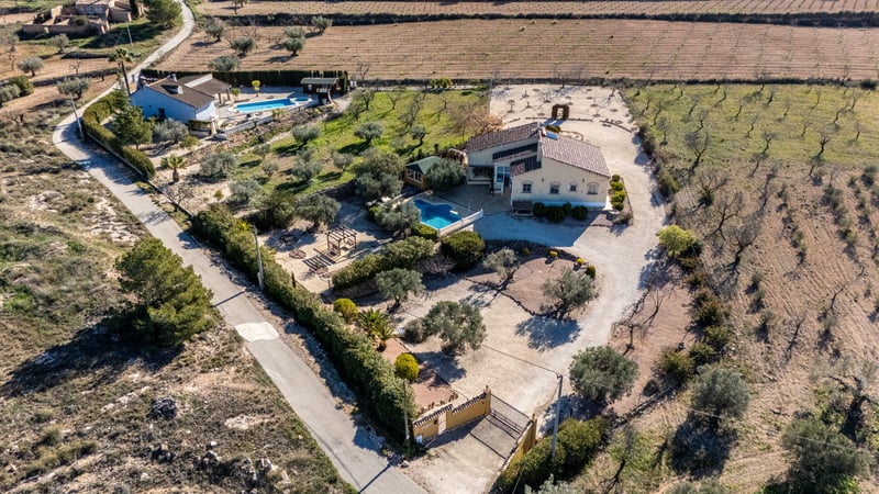 House in La Zarza - view 1