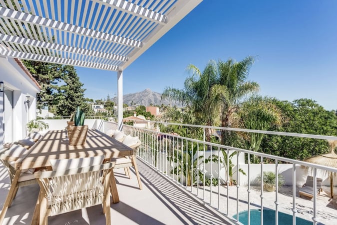 House in Atalaya Isdabe - view 1