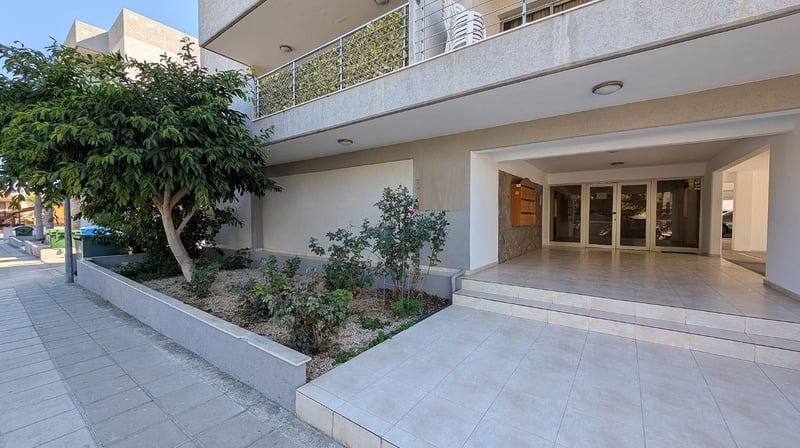 House in Ypsonas - view 1