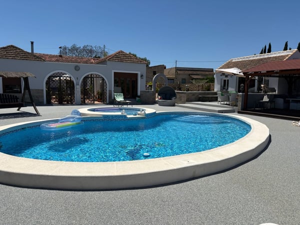 House in Jacarilla - view 1