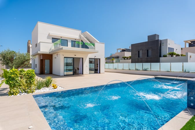 House in Dehesa de Campoamor - view 1