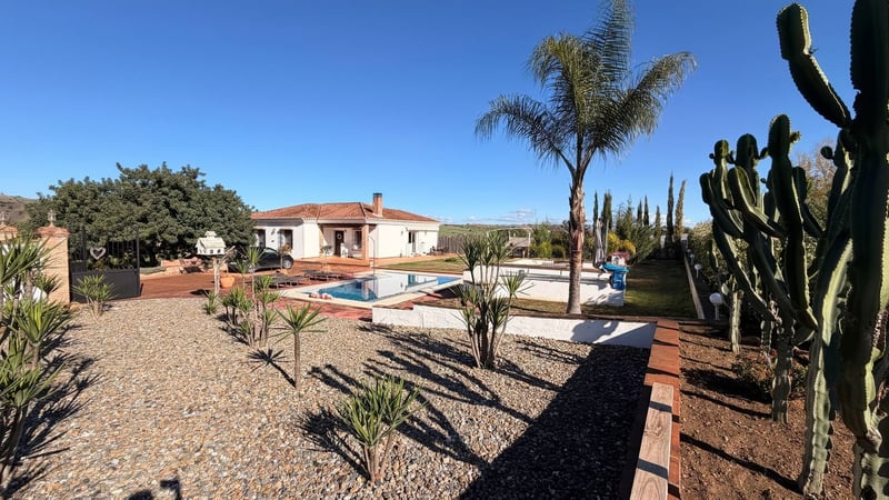 House in Coin - view 1