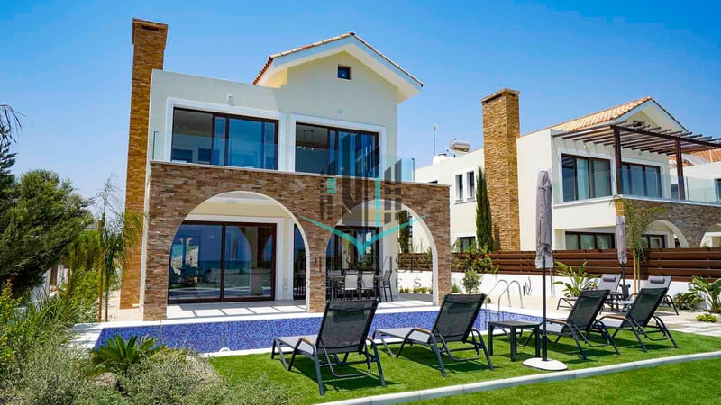 Villa in Ayia Napa - view 1