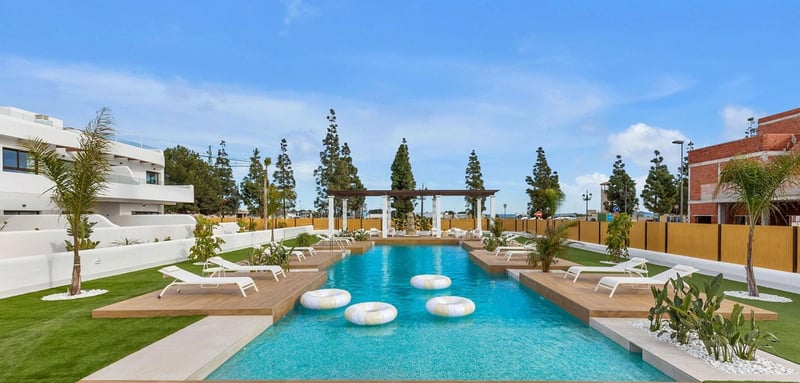 House in Los Alcazares - view 1