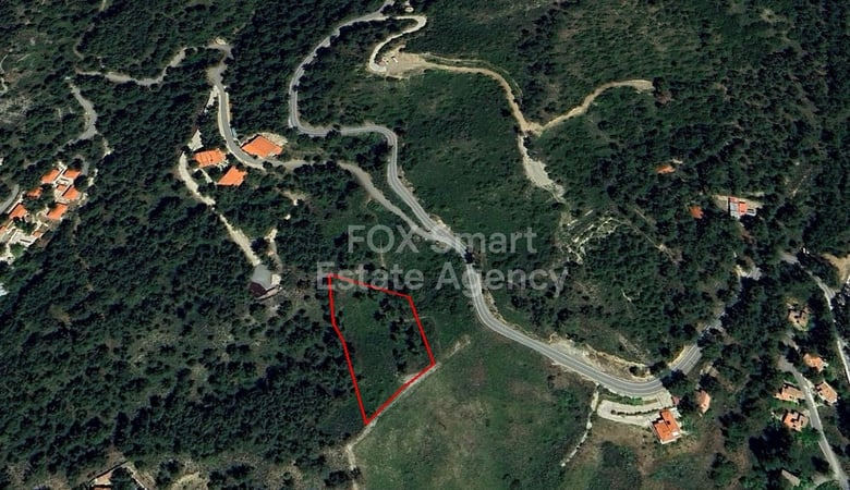 Land in Kato Platres - view 1