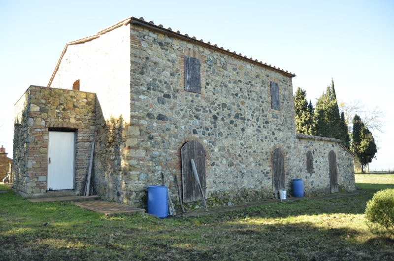 House in Pomarance - Image 3