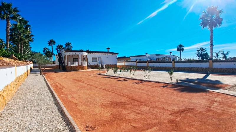 House in Catral - view 1