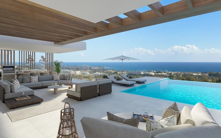 Villa in Estepona - view 1