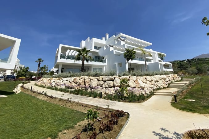 Apartment in Casares - view 1