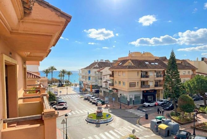 Apartment in San Luis de Sabinillas - view 1