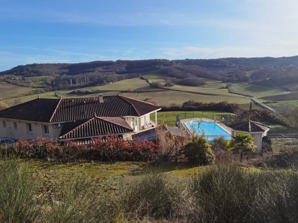 House in Sainte-Juliette - view 1