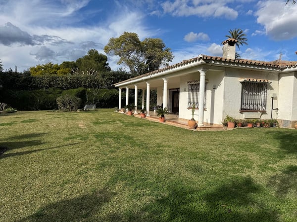 House in Atalaya Isdabe - view 1