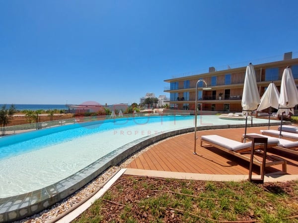 Apartment in Quarteira - view 1